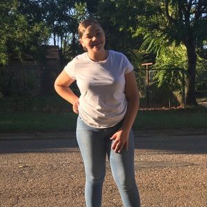 Meet your Posher, Amiya